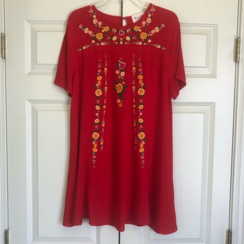Women's Morgan Claire Embroidered Dress, Size Medium